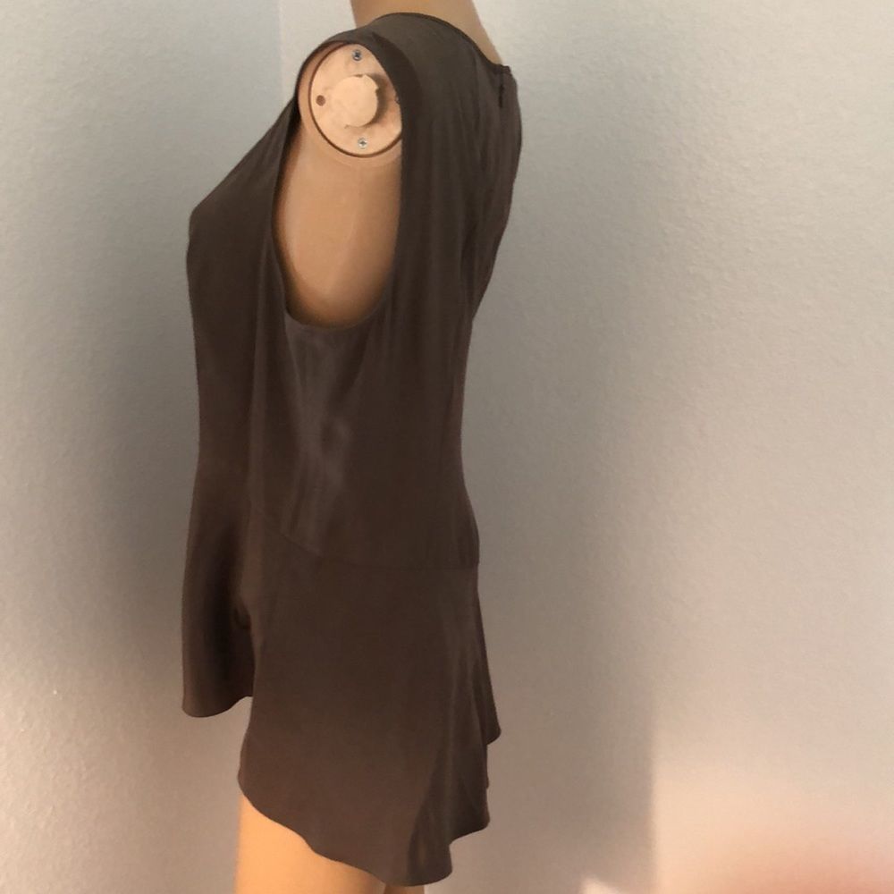 Sz12-Lafayette 148 Taupe Silk Sleeveless Top w Hi-Low Hem - Picture 7 of 11